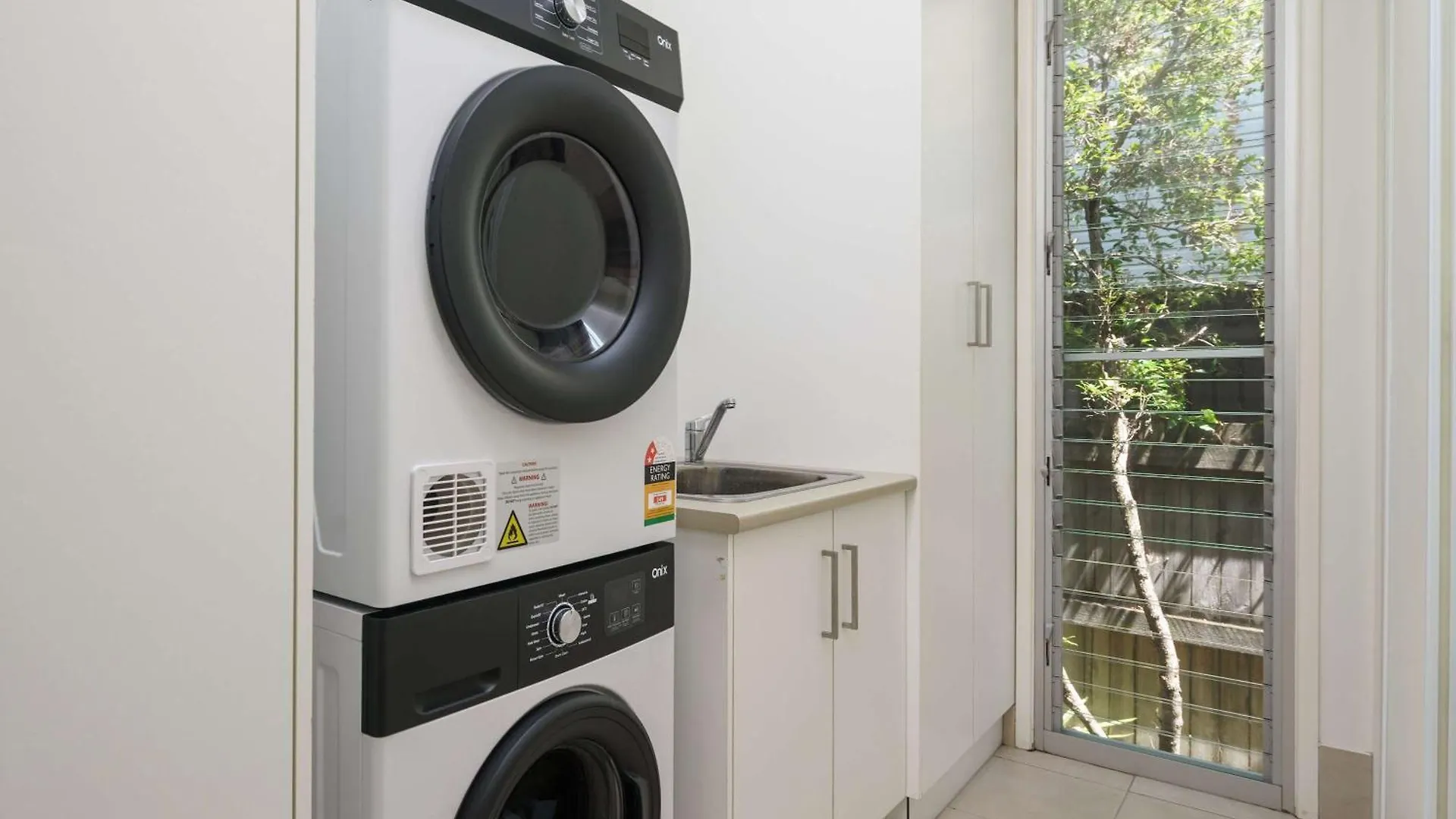 Moffat Beach Magic Family And Pet Friendly Oasis Caloundra Holiday home